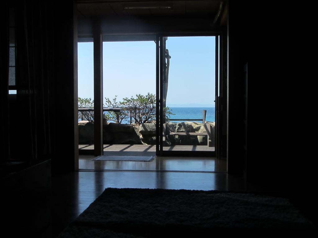 نزل Amakusa West Coast Backpackers Fu-Raibou المظهر الخارجي الصورة