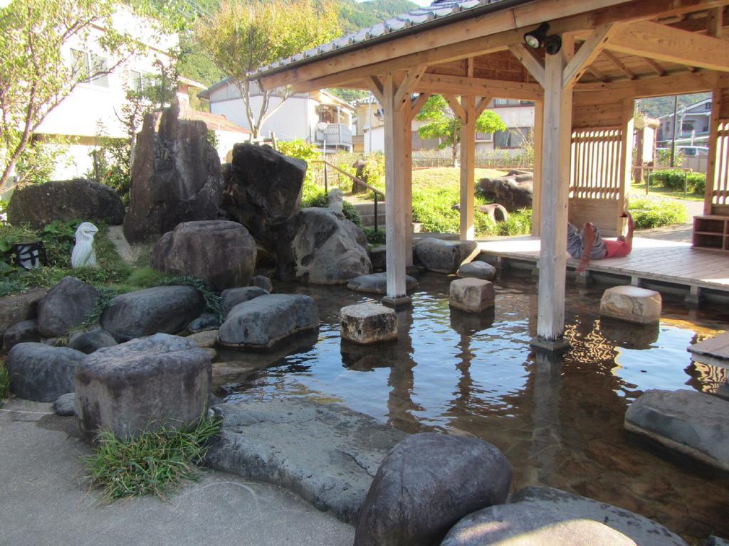نزل Amakusa West Coast Backpackers Fu-Raibou المظهر الخارجي الصورة